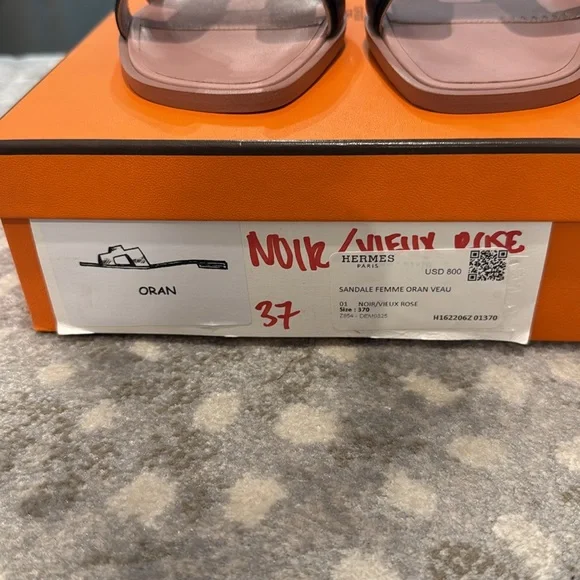 Hermes Pink and Black Oran Slide Sandals - Picture 4 of 9